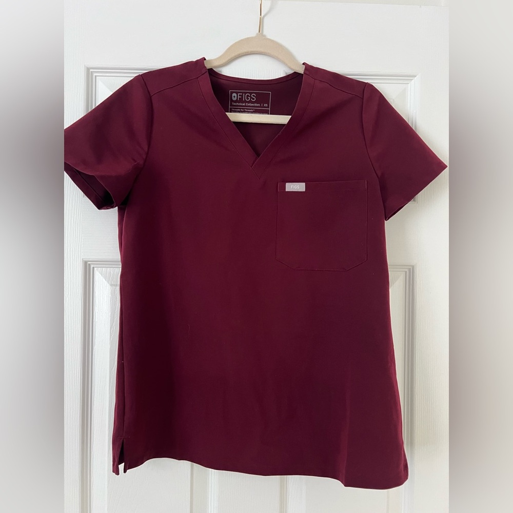 FIGS Set Women's Burgundy Top/Joggers